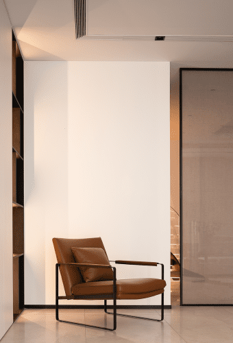 Austen Lounge Chair, Camerich – LIQUORICE+JUTE