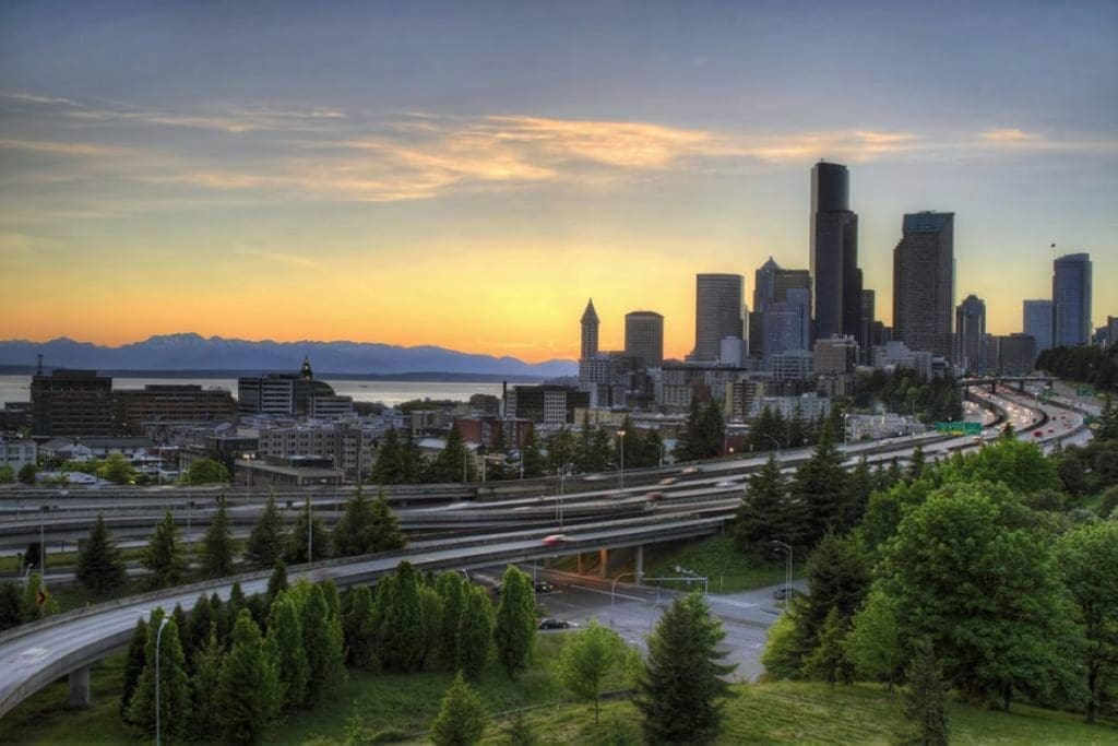 Urban Life in the Emerald City, Seattle